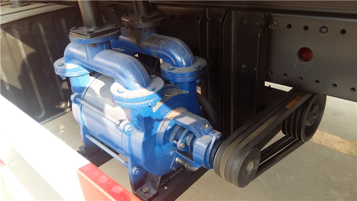 東風(fēng)天錦8方清洗吸污車(chē)