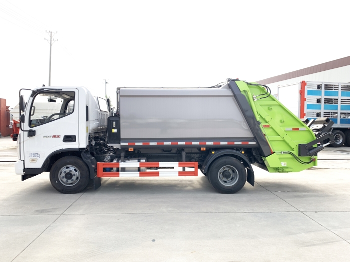 福田奧鈴壓縮式垃圾車(chē)