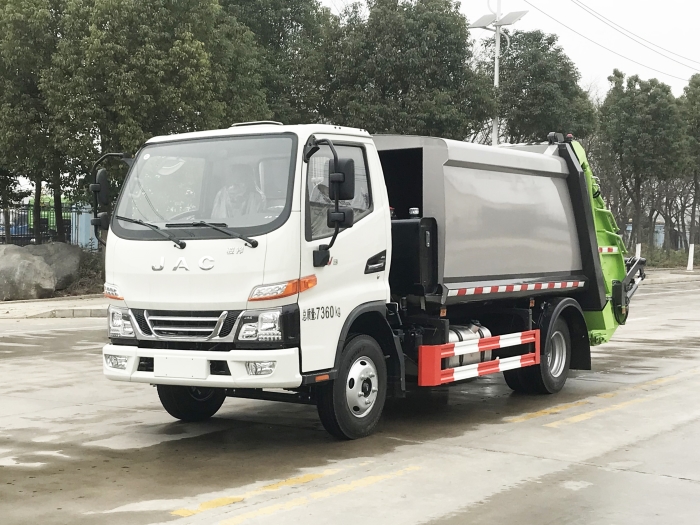 江淮康鈴壓縮式垃圾車(chē)