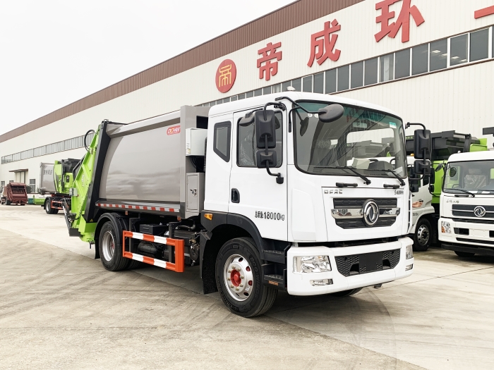 東風(fēng)D9壓縮式垃圾車(chē)