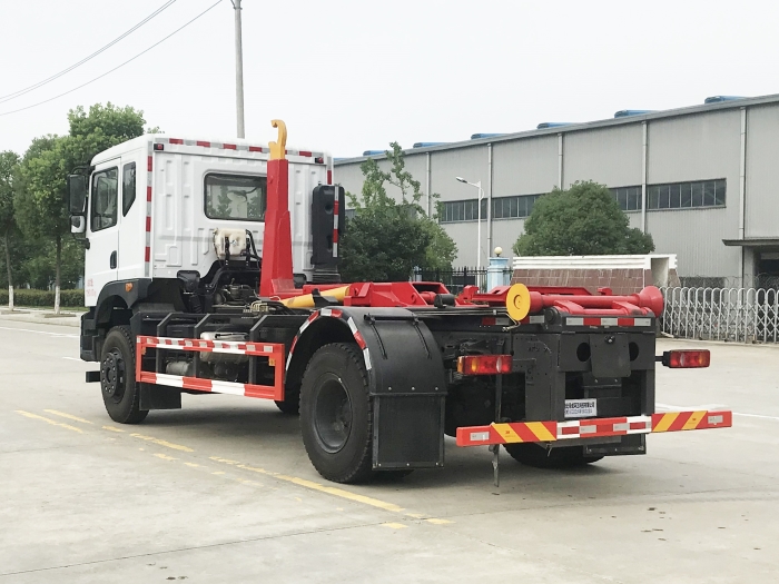 18噸 東風(fēng)T3車廂可卸式垃圾車