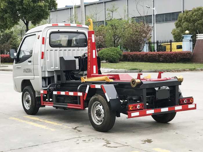 吉利賽菱車(chē)廂可卸式垃圾車(chē)