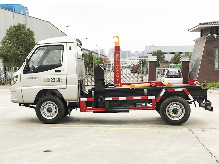 吉利賽菱車(chē)廂可卸式垃圾車(chē)