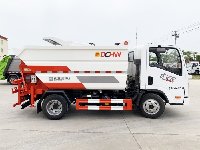 解放藍(lán)牌后掛桶式垃圾車