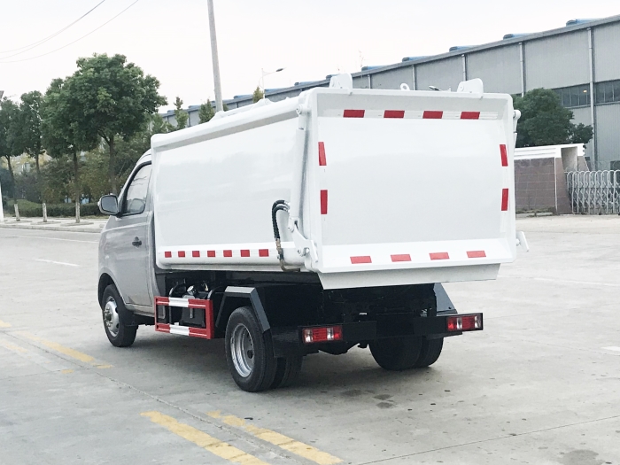 長安側(cè)掛桶式垃圾車