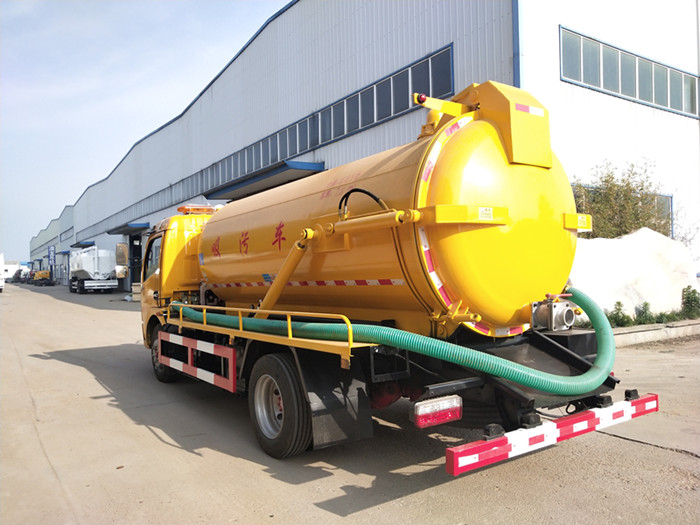 國六東風(fēng)大多利卡9.2方清洗吸污車一體罐