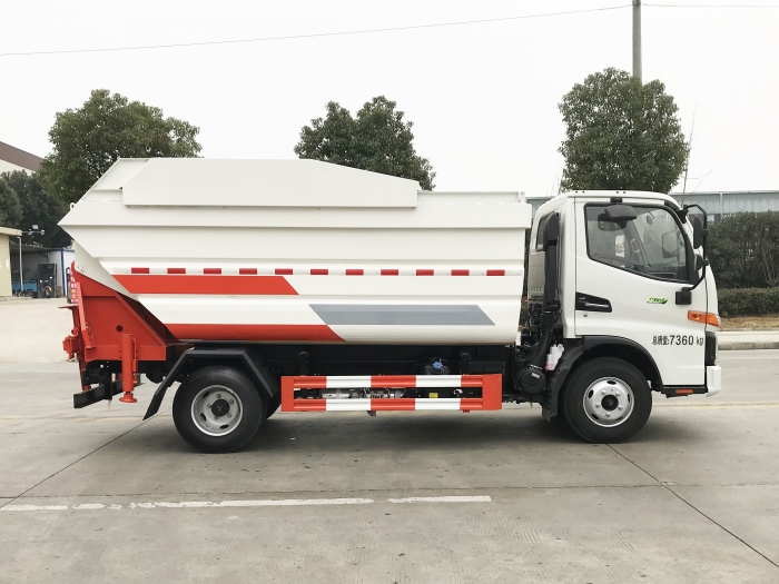 江淮駿鈴自裝卸式垃圾車