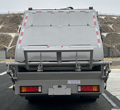 帝王環(huán)衛(wèi)牌HDW5121ZYSEQBEV型純電動(dòng)壓縮式垃圾車(chē)